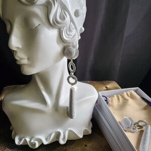 Leyla Gans Amelia wrapped cord drop earrings - silvertone metallic